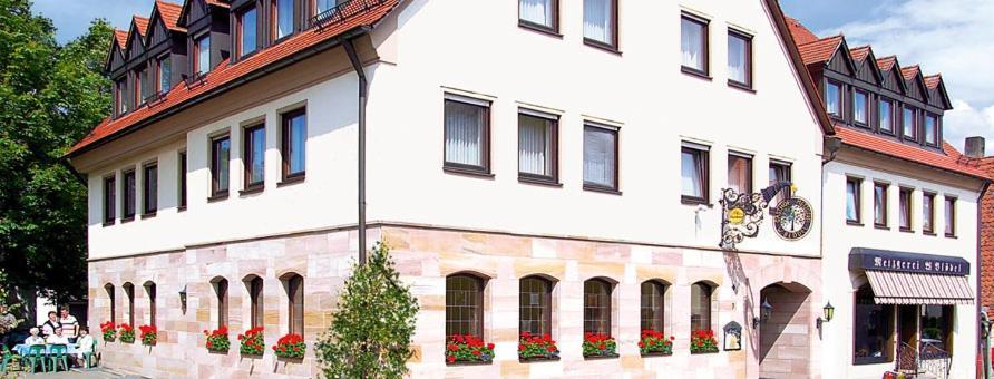 Bloedel Gasthof Gruener Baum Nürnberg Eksteriør billede